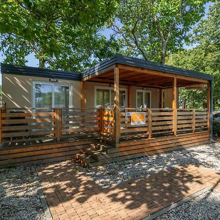 Eurocamp Mobile Homes At Campsite Puntica Funtana Exterior foto